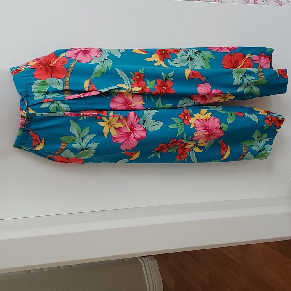 Caribbean Joe Tropical Print Capris